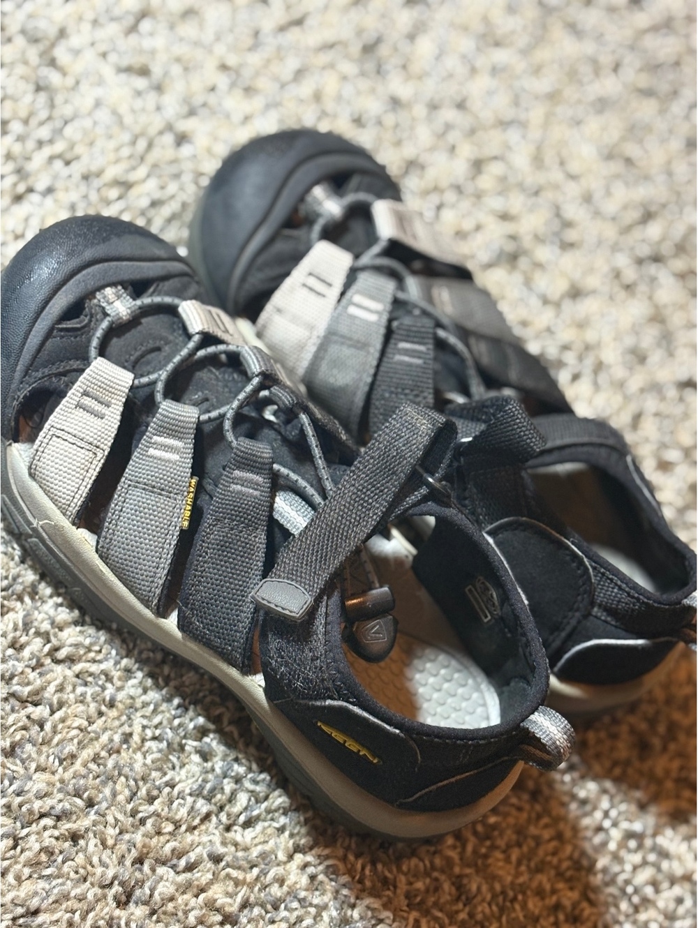 Keen Black and Gray Outdoor Sandals, Kids Size 3 US / 35 EU